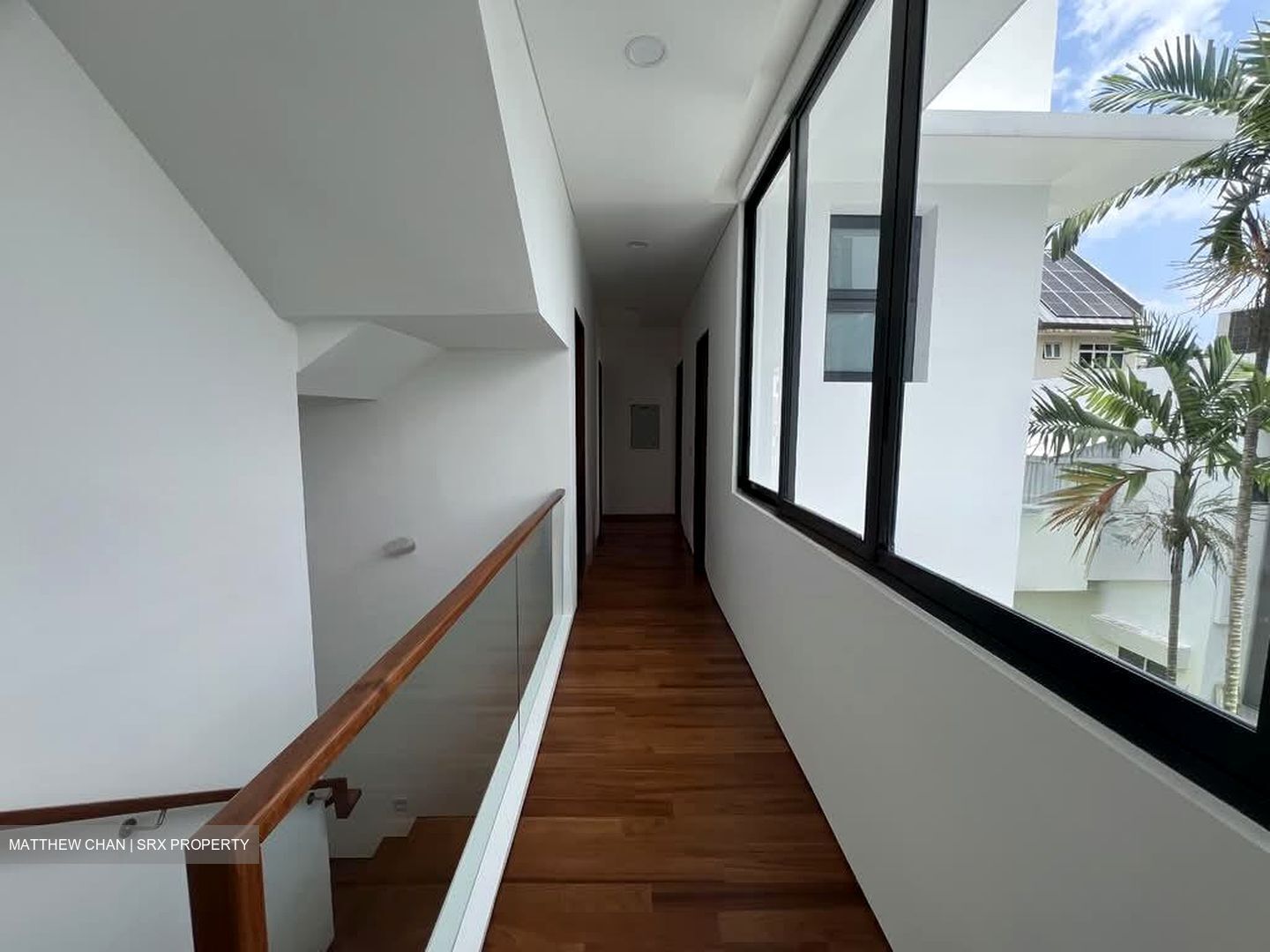 West Coast Road (D5), Terrace #556645301